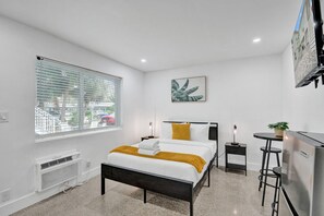 1 Schlafzimmer, Bügeleisen/Bügelbrett, Reisekinderbett, kostenloses WLAN