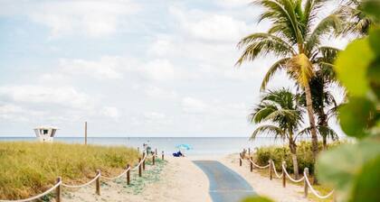 Seaside Escape: Cozy Studio in Pompano