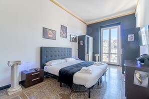 2 chambres, fer et planche à repasser, Wi-Fi, draps fournis