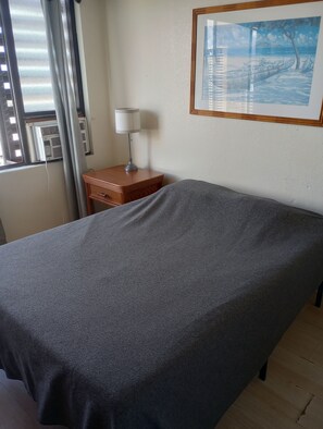 1 bedroom, iron/ironing board, free WiFi, bed sheets - Cozy studio condo in wonderful Honolulu with WiFi, fitness room (Honolulu)