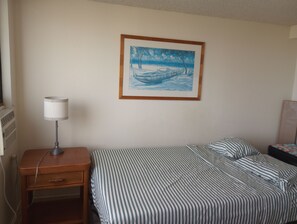 1 bedroom, iron/ironing board, free WiFi, bed sheets - Cozy studio condo in wonderful Honolulu with WiFi, fitness room (Honolulu)