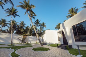 Exterior - The Saravi Resort (Vanur)