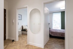 2 bedrooms, desk, iron/ironing board, free WiFi