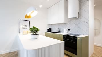 Frigorífic, forn, placa de cuina i rentaplats