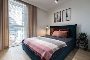 2 bedrooms, desk, iron/ironing board, free WiFi