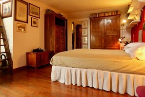 1 chambre, fer et planche à repasser, Wi-Fi, literie fournie