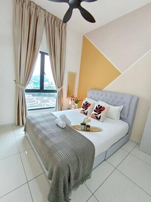 Căn hộ có thiết kế đặc sắc, 2 phòng ngủ, quang cảnh thành phố | Bàn ủi/dụng cụ ủi quần áo, truy cập Internet không dây miễn phí 