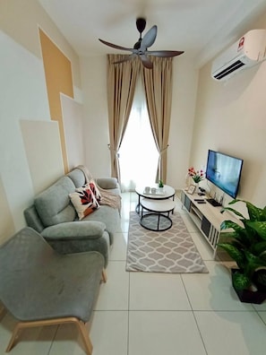 Design Apartment, 2 Bedrooms, City View | Ruang tamu