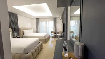 2 bedrooms, premium bedding, down comforters, desk