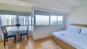 Room - Fort Victoria (Taguig)
