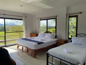 Family Villa, Mountain View