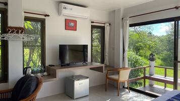 Villa familiar, vista a la montaña | 1 habitación, escritorio, wifi gratis y ropa de cama