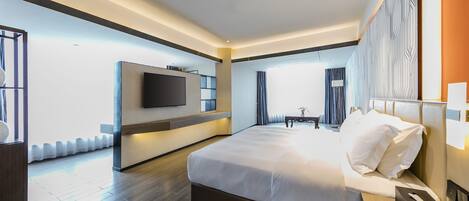 Suite superior | Edredones de plumas, caja fuerte, escritorio