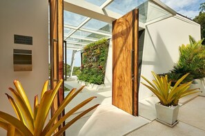 Exterior detail - ICON Luxury Private Villa, located at Chaweng-Noi and has everything to offer


 (Koh Samui)