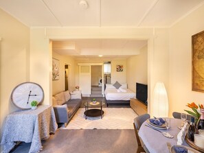 1 Schlafzimmer, Schreibtisch, Bügeleisen/Bügelbrett, kostenloses WLAN