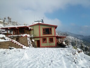 Property grounds - Panchachuli House (Kosiyakutoli)