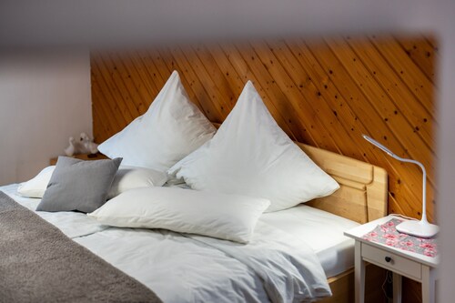 Ferienwohnung "Zum Pavillon" mit privater Terrasse und WLAN