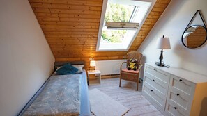 4 habitaciones, wifi gratis y ropa de cama