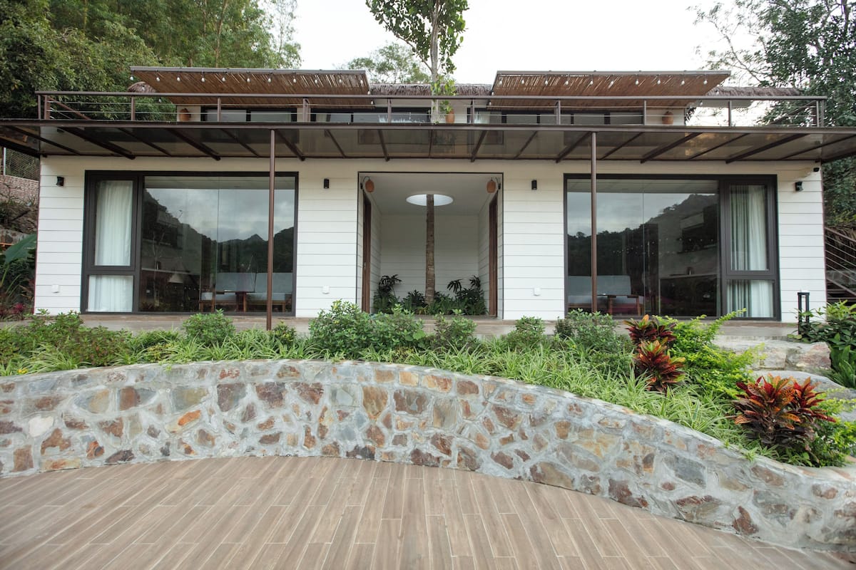 Junior Room, Valley View, Poolside | 1 bedroom, minibar, desk, soundproofing