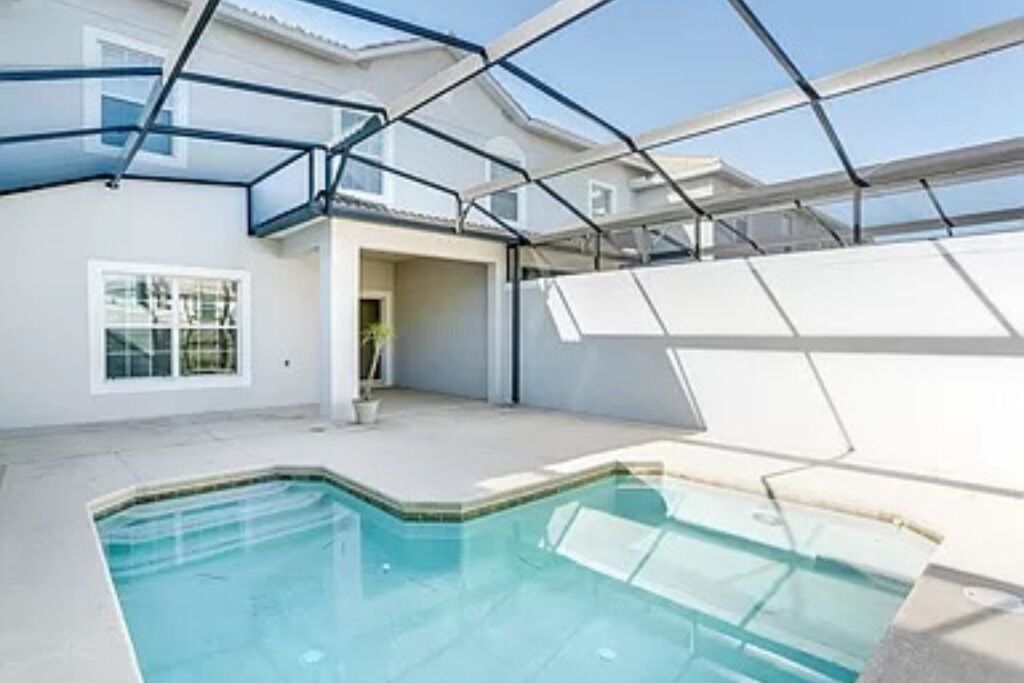 Spacious 4BR Home-Private Pool-Minutes from Disney