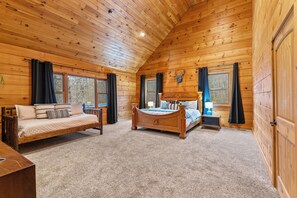 5 bedrooms, desk, iron/ironing board, travel cot