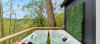 New Tiny Home W/Mountain Views