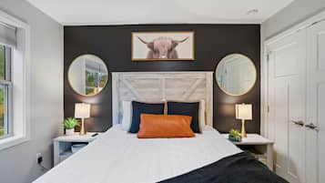 3 bedrooms, desk, travel crib, free WiFi