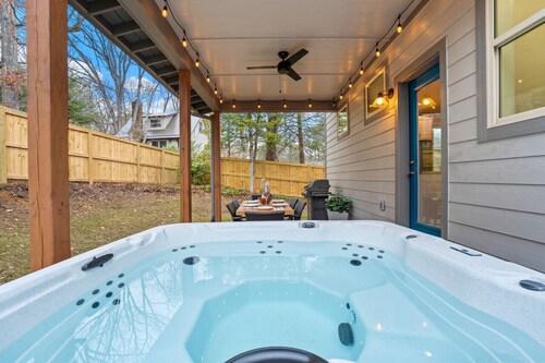 Golf Course~Hottub~Putt Putt~Pool~Lake~DT BlK MTN