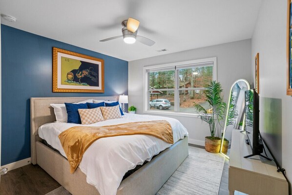 3 quartos, escrivaninha, berço de viagem, Wi-Fi de cortesia