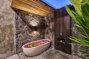 Deluxe Villa | Bathroom - Villa Casa Natura 15 (Ubud)