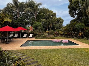 20-cm TV with satellite channels - Isoyi on the Mill (Durban North)