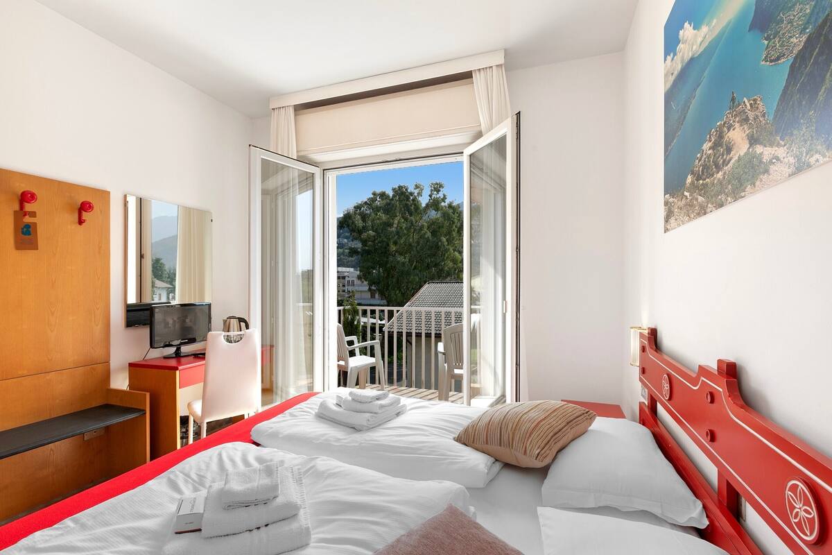 Family Room, 1 Bedroom (Bike & Wind Hotel Villa Maria 13) | 1 bedroom, in-room safe, desk, free WiFi