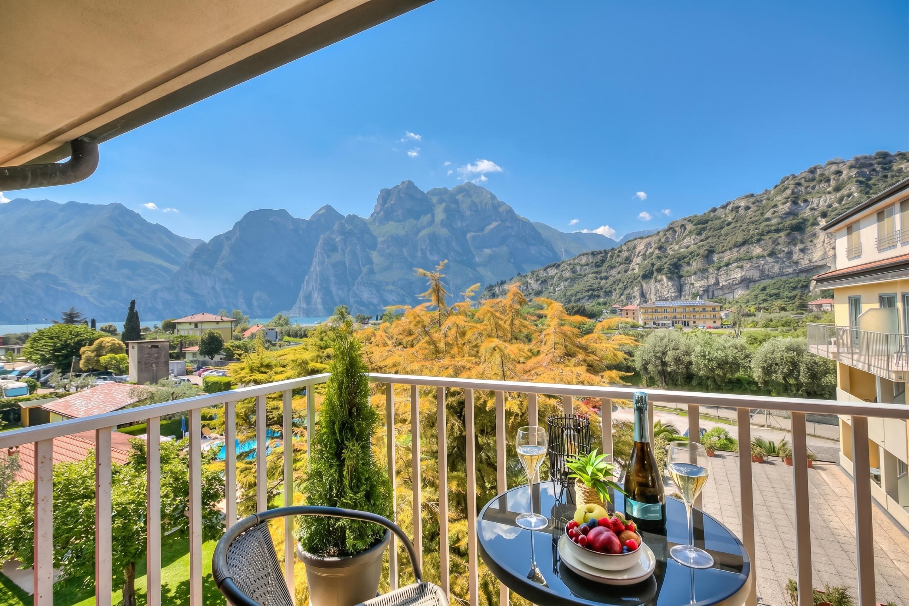 Familieværelse - flere soveværelser (Bike & Wind Hotel Villa Maria 20) | Balkon