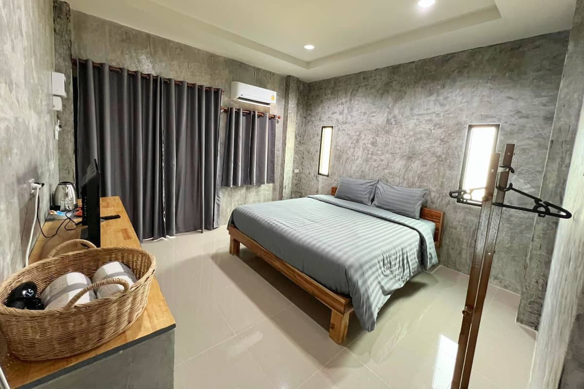 Deluxe Room, Hill View | Free WiFi