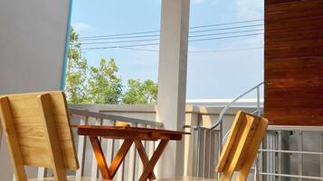 Deluxe Room, Hill View | Terrace/patio