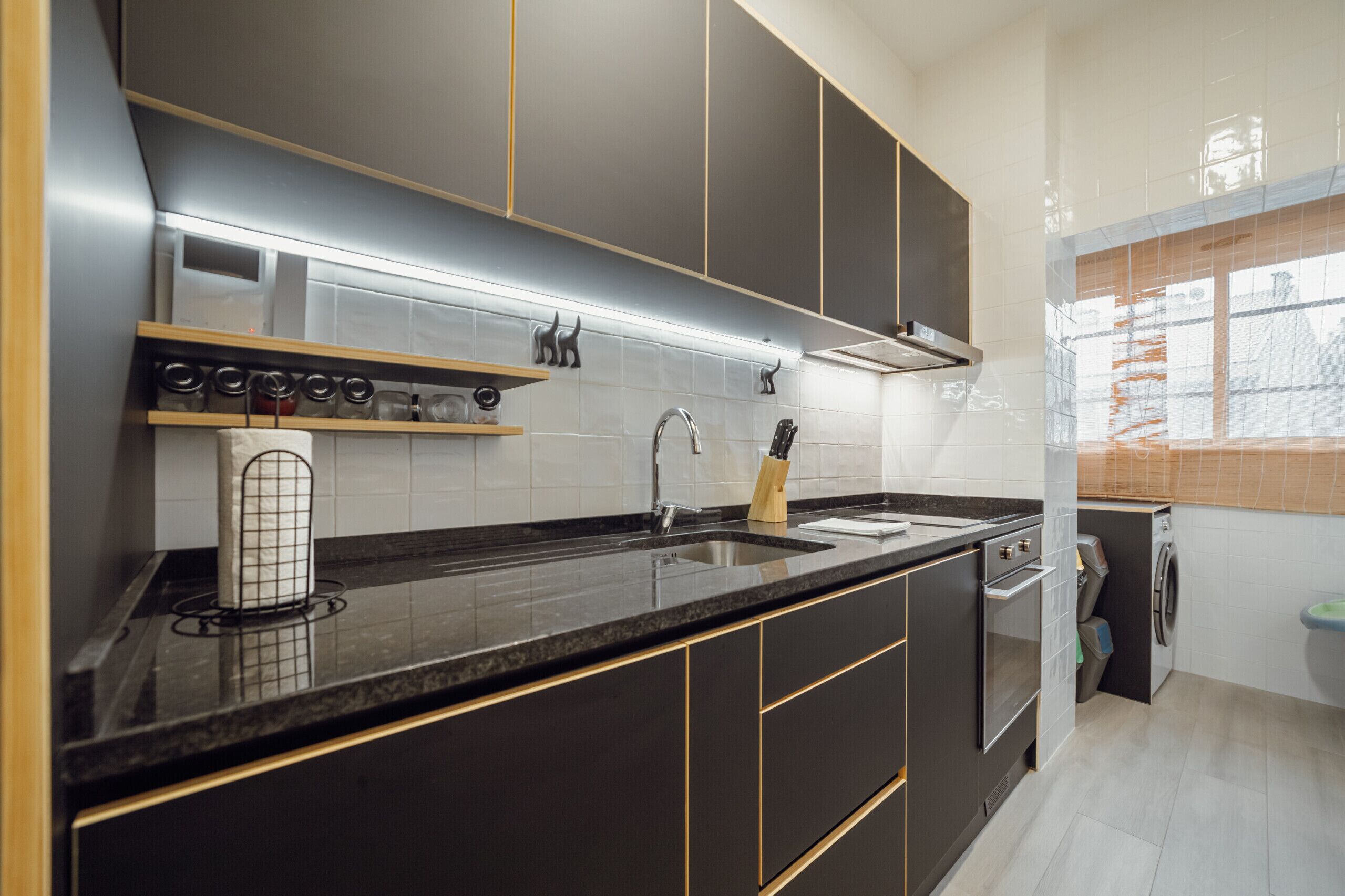 Réfrigérateur, micro-ondes, four, lave-vaisselle