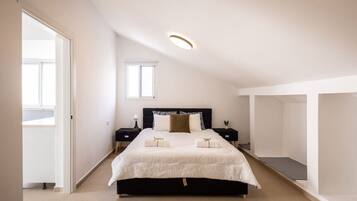 Villa, 5 habitaciones, patio, vistas al jardín | Interior