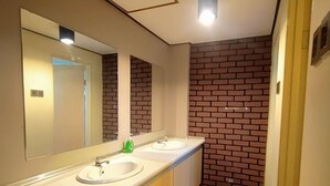 Unclassified image, 5 of 10, button - Suria Suites at Tanah Rata (Tanah Rata)