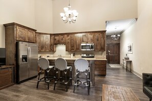 Private kitchen - Chuck's place (New Orleans)