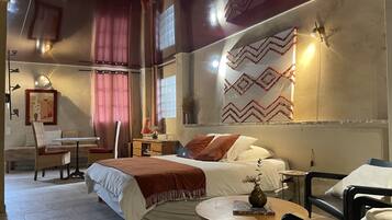 1 habitación, ropa de cama de alta calidad y decoración personalizada