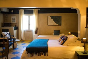 Suite familiar | 1 dormitorio, ropa de cama de alta calidad, decoración individual