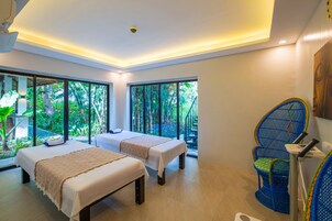 Couples treatment rooms, body treatments, hot stone massages