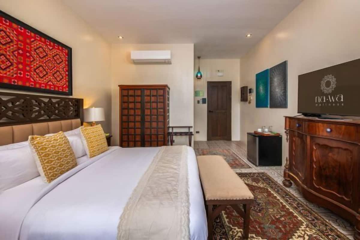 1 bedroom, minibar, in-room safe, individually decorated