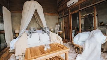 Villa Deluxe, balcon, vue colline | Intérieur