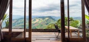 標準別墅, 陽台, 山景 | 住宿內部