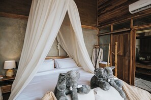 Villa Deluxe, balcón, vistas a la colina | 1 dormitorio, escritorio, espacio para trabajar con un portátil