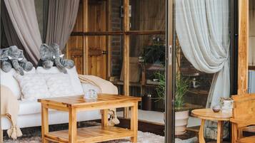 Vila Deluks, balkon, pemandangan bukit | Interior