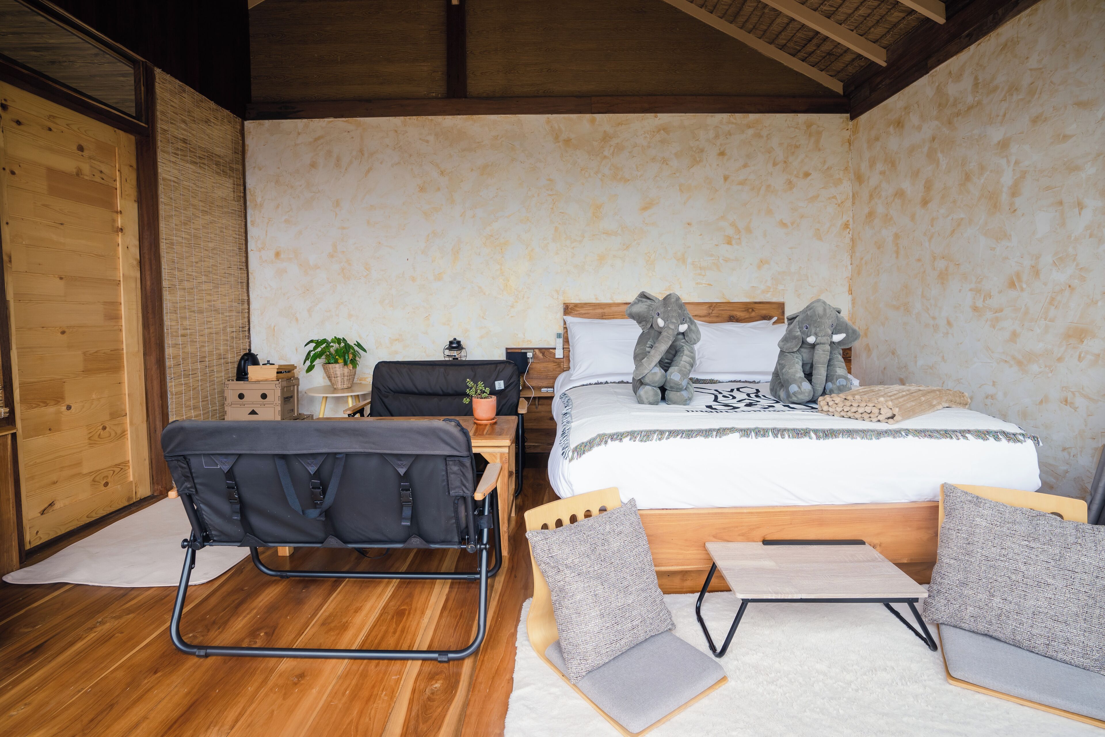 1 غرفة نوم ومكتب ومساحة عمل للكمبيوتر المحمول وواي فاي مجانًا