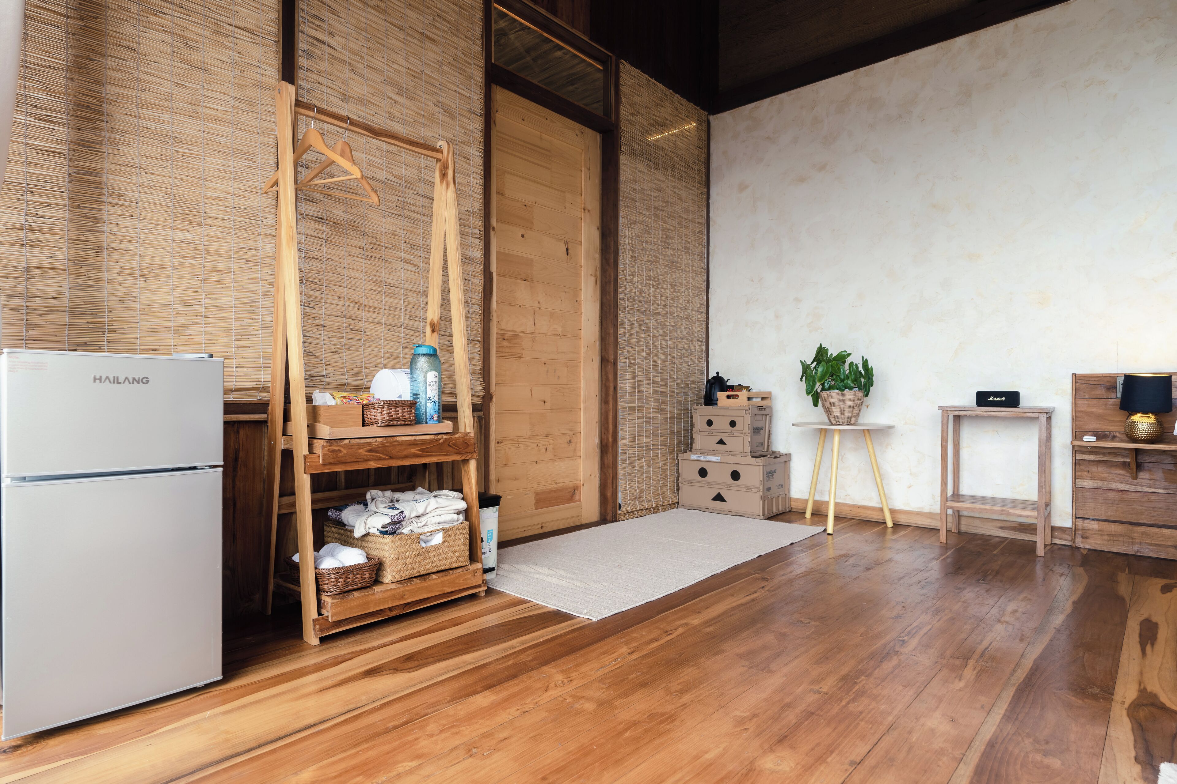 المنشأة من الداخل