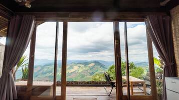 Standard Villa, Balcony, Hill View | Interior